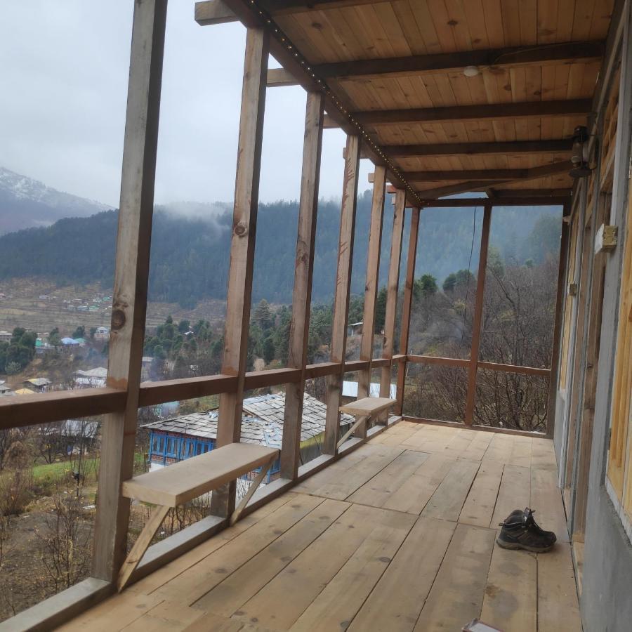 Sukun Hostel Sainj Kültér fotó