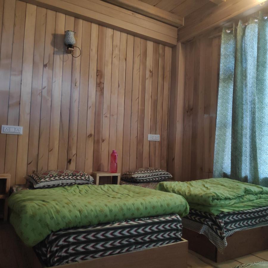 Sukun Hostel Sainj Kültér fotó