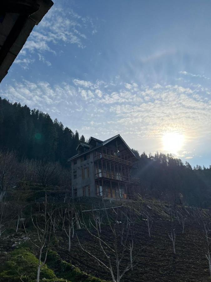 Sukun Hostel Sainj Kültér fotó
